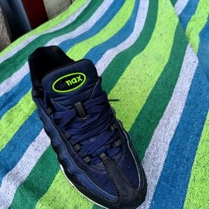 Air Max boy's sneakers